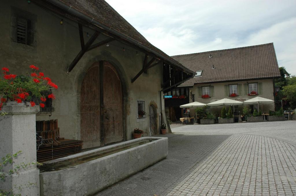 Hotel Gasthaus Hirschen Баден Экстерьер фото